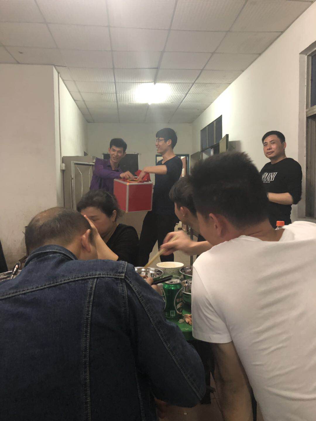 深圳650cc彩票植绒公司抽奖活动
